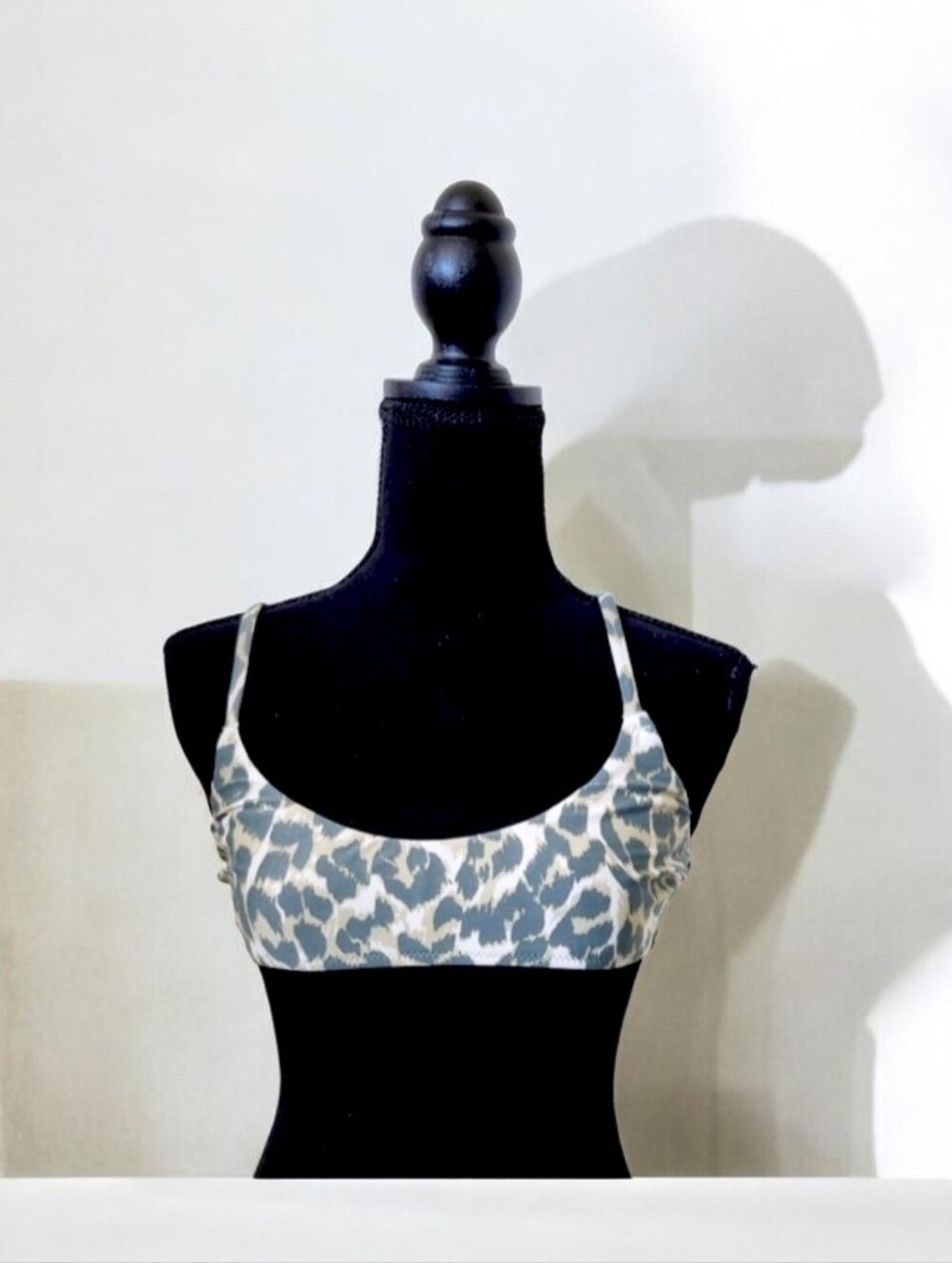 Aerie Scoop Neck Cream Gray Cheetah Animal Print Bikini Swim Top S